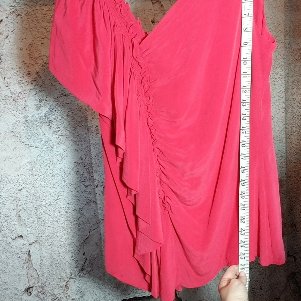 NWOT 💥CLEARANCE💥 ruffle asymmetrical - Picture 6 of 6